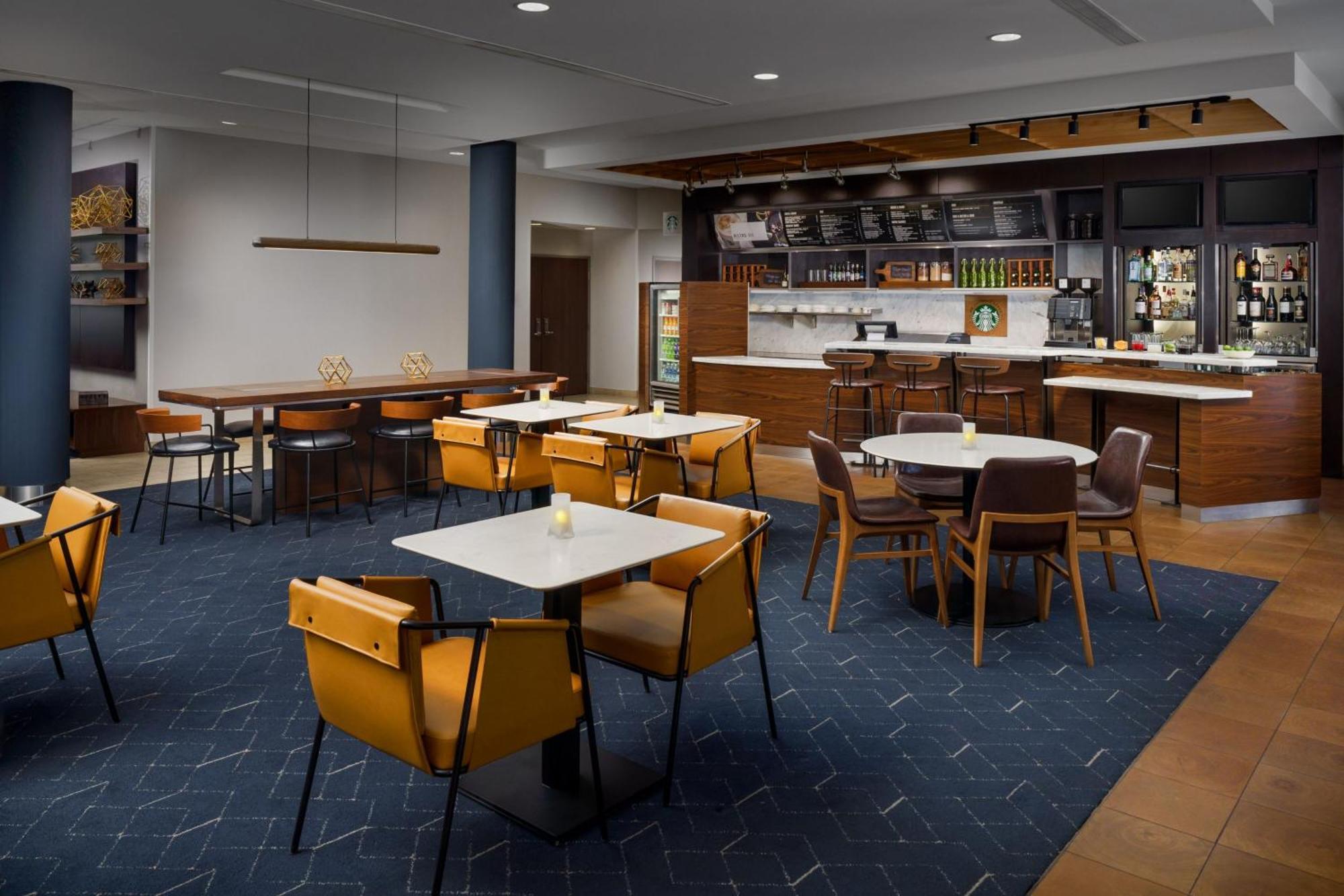 Courtyard By Marriott Phoenix Mesa Gateway Airport Екстериор снимка