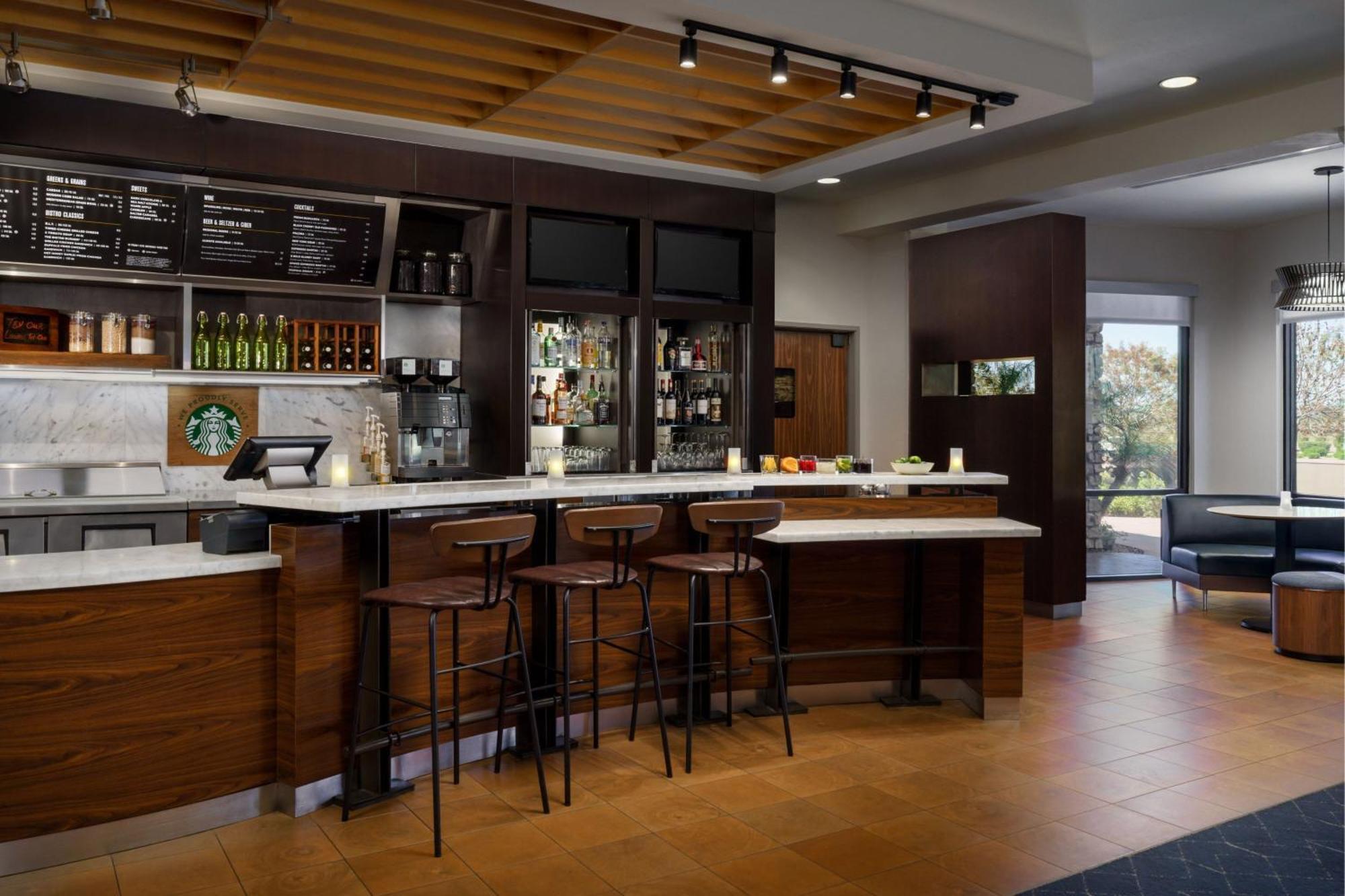Courtyard By Marriott Phoenix Mesa Gateway Airport Екстериор снимка