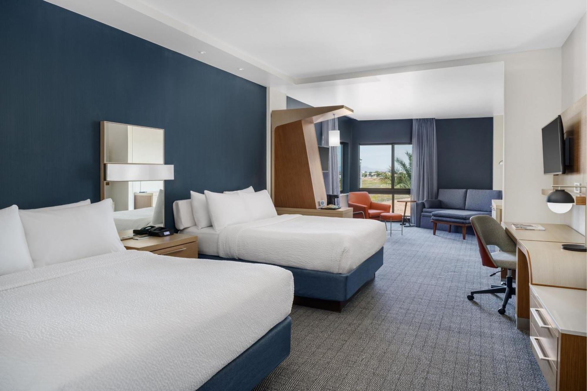 Courtyard By Marriott Phoenix Mesa Gateway Airport Екстериор снимка