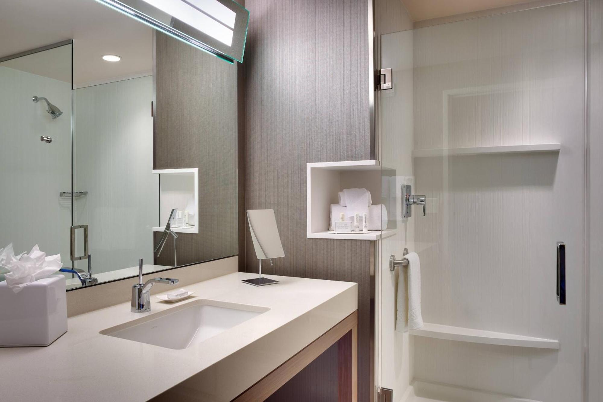 Courtyard By Marriott Phoenix Mesa Gateway Airport Екстериор снимка