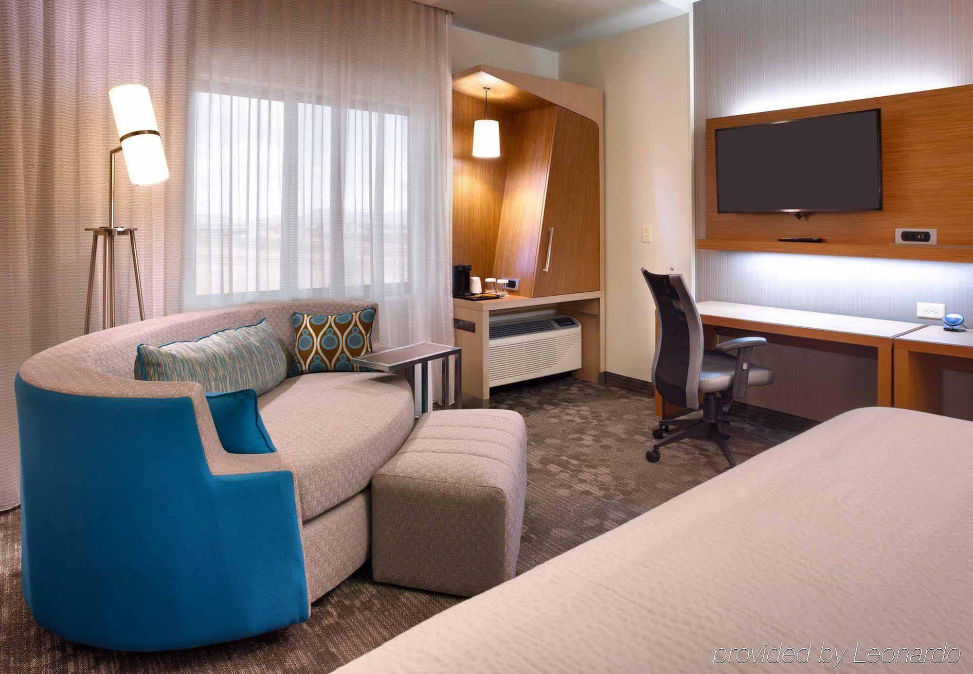 Courtyard By Marriott Phoenix Mesa Gateway Airport Екстериор снимка