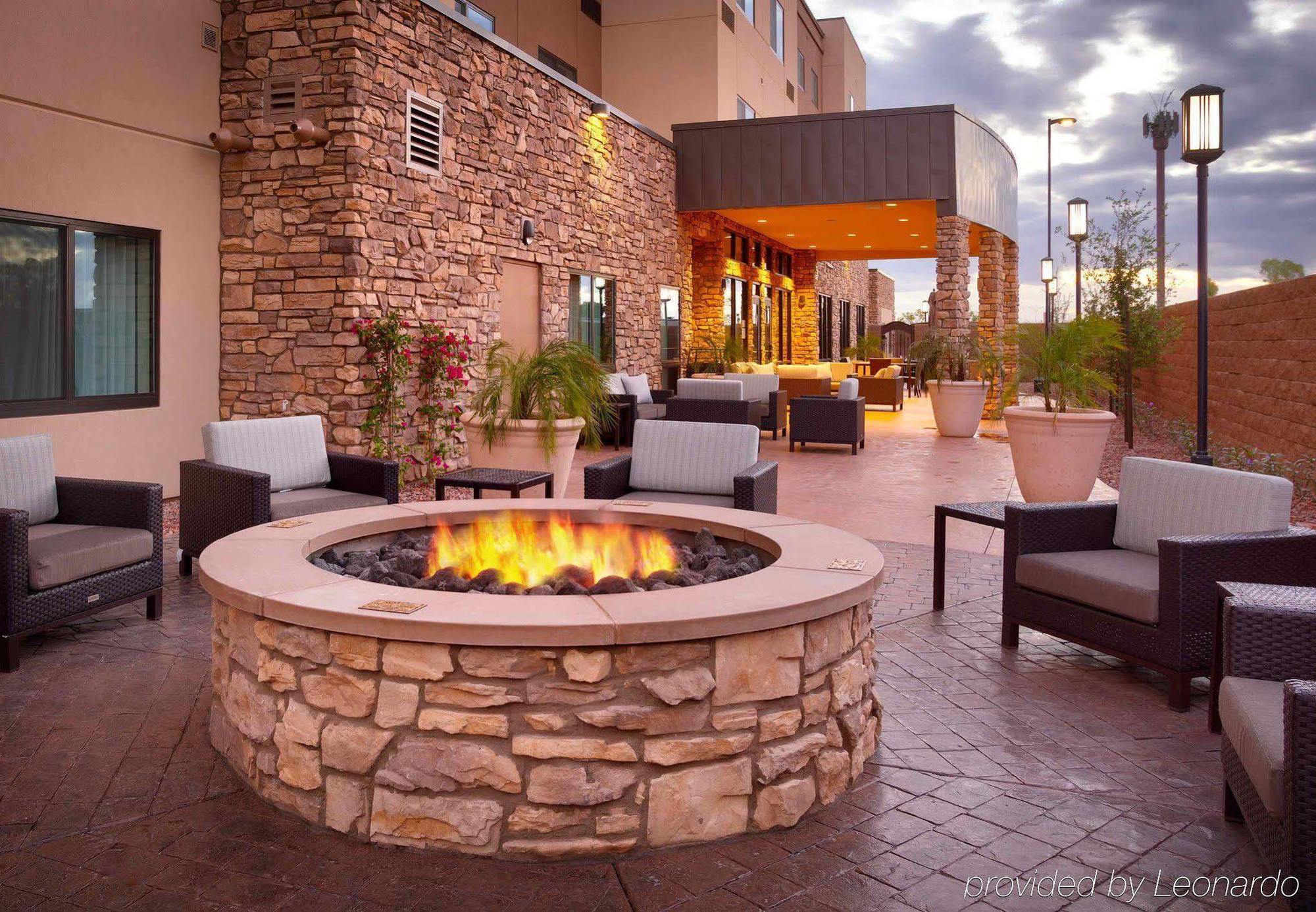 Courtyard By Marriott Phoenix Mesa Gateway Airport Екстериор снимка